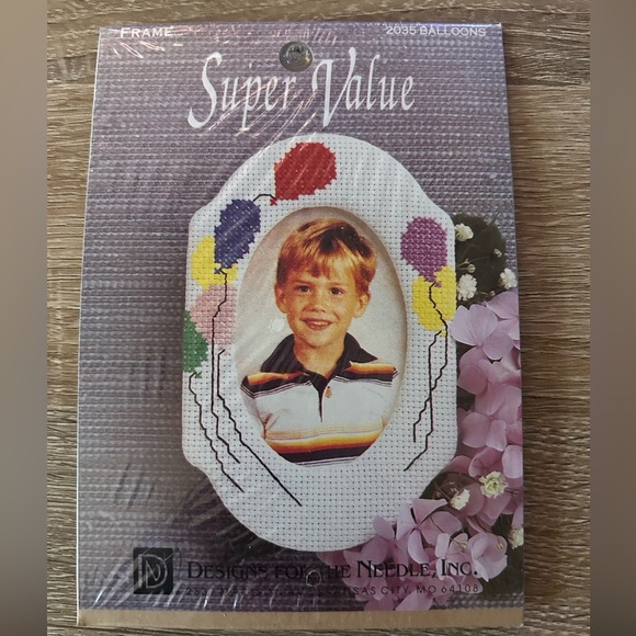 Set Of 2 Counted Cross Stitch Kits Bag Tag And Frame - Picture 2 of 13